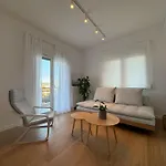 Beautifully Renovated In Kavala, Bright And Luminous Καβάλα