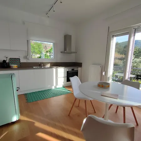 Apartament Beautifully Renovated In Kavala, Bright And Luminous Kawala