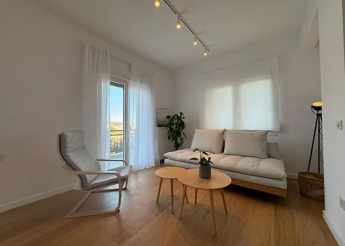 Beautifully Renovated In Kavala, Bright And Luminous Kawala